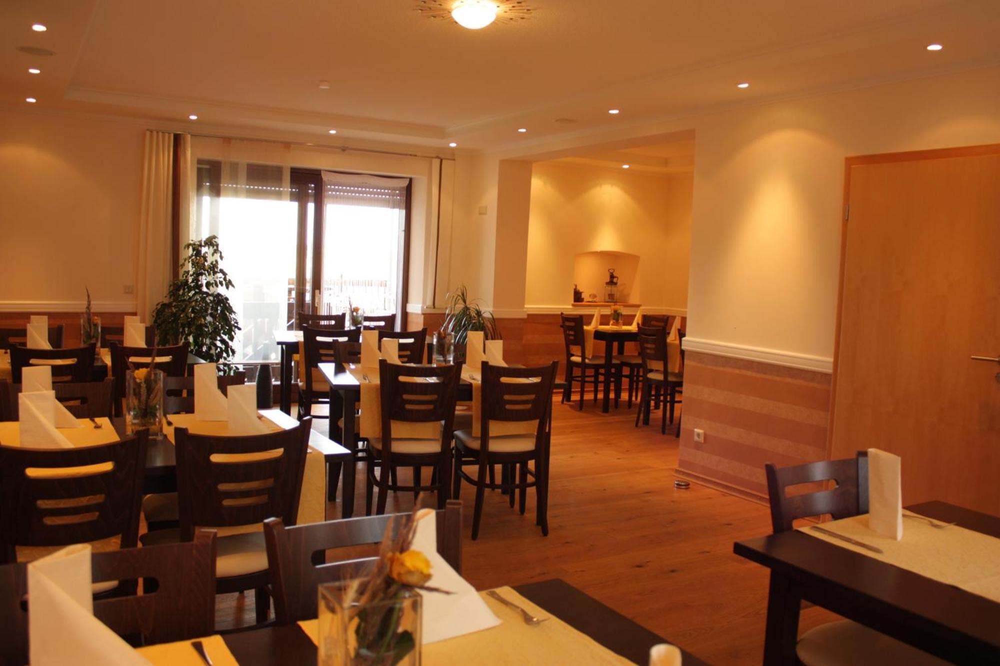 Landhotel Osswald Kirchheim am Ries Zewnętrze zdjęcie