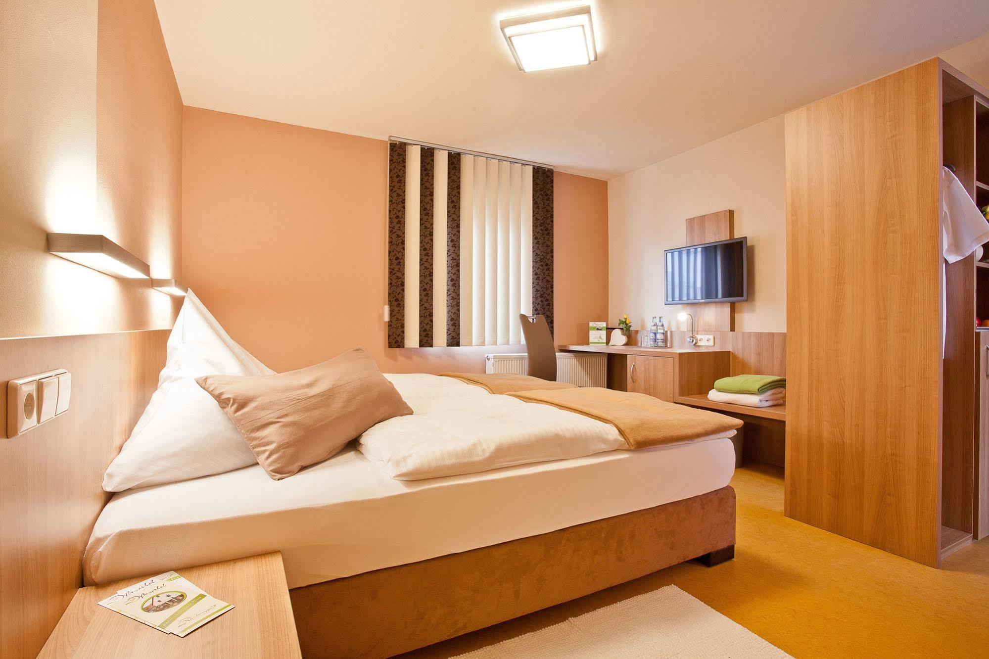 Landhotel Osswald Kirchheim am Ries Zewnętrze zdjęcie