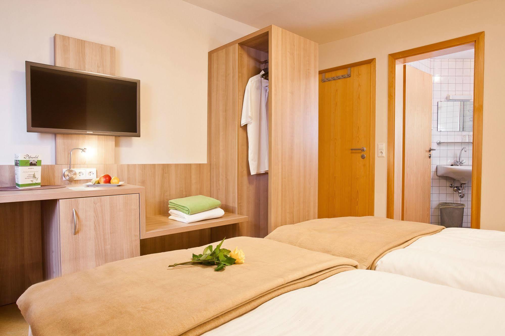 Landhotel Osswald Kirchheim am Ries Zewnętrze zdjęcie
